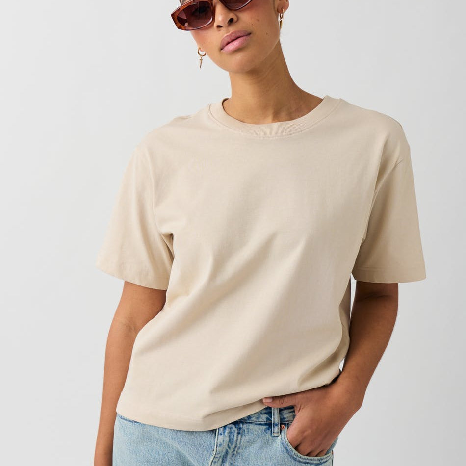The Effortless Aura Cotton Tee